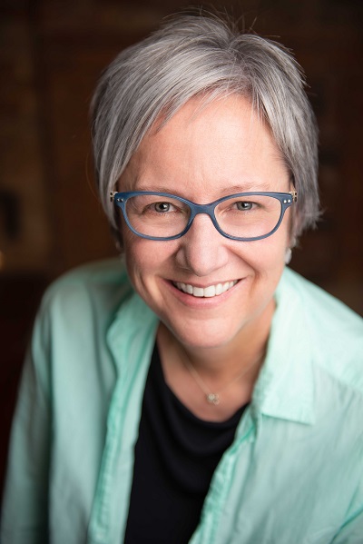 Lind_headshot_2019-sm Amy Lind