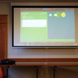 Image of Jermaine Giving Presentation on UI/UX 5